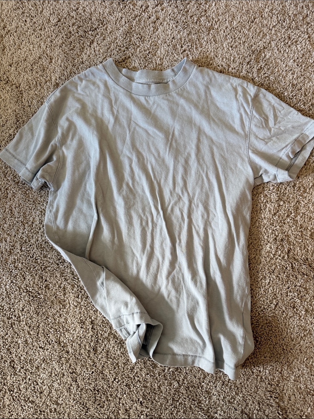 Abercrombie & Fitch  Men's Crewneck T‑Shirt in Light Blue Gray Small